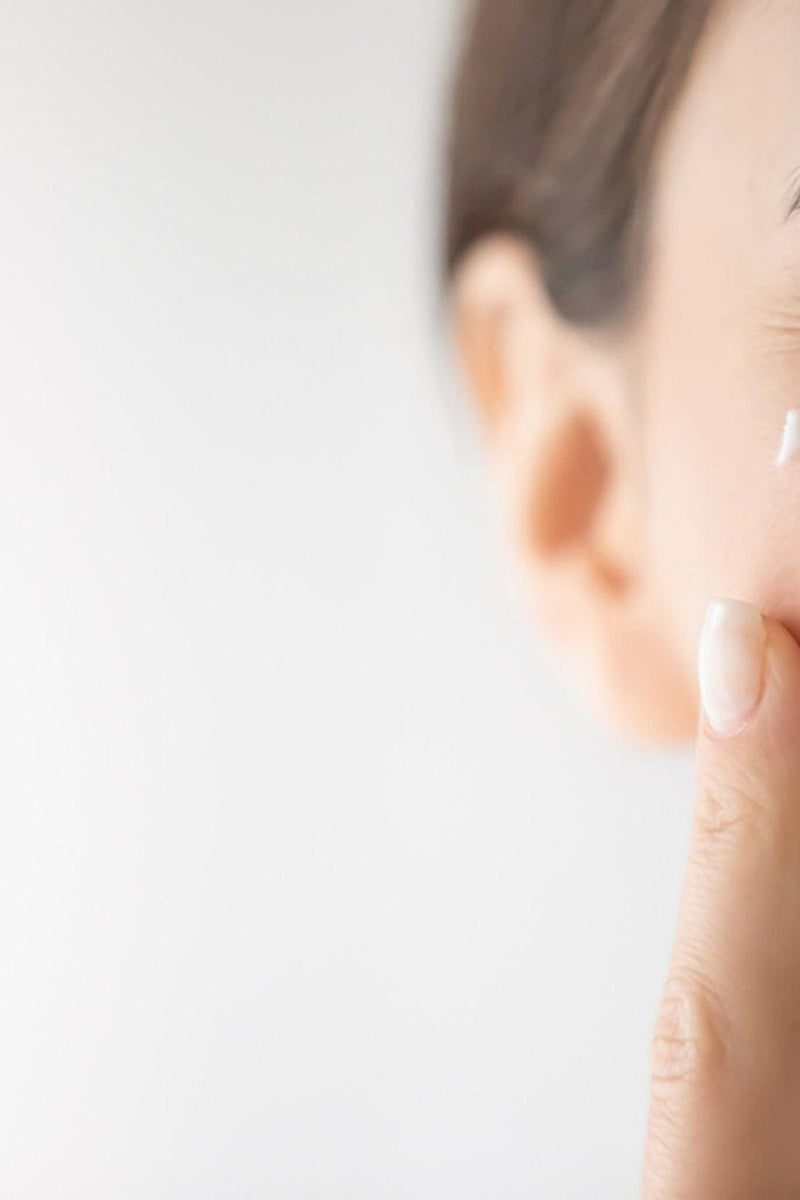 Frío, viento, calefacciones… <br> ¿Cómo cuidar la piel sensible en invierno?