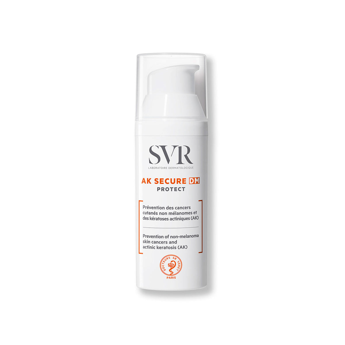 Frasco blanco con dosificador de SVR AK SECURE DM Protect para prevención de queratosis actínica y cáncer de piel.